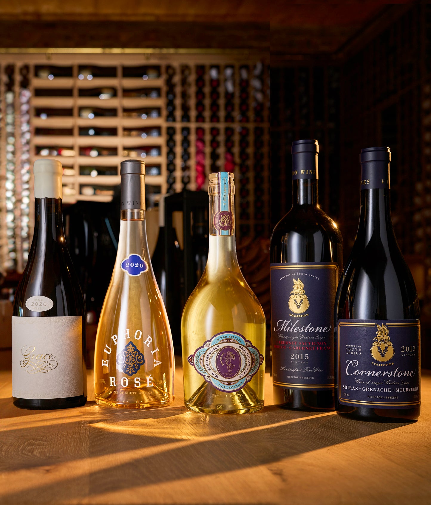 V Collection Curated Case